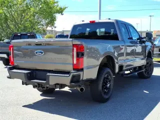 Ford F-250 Super Duty 2023 4x4 XLT 4dr SuperCab 6.8 ft. SB Pickup