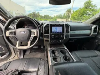 Ford F-250 Super Duty 2020 4x4 Lariat 4dr Crew Cab 6.8 ft. SB Pickup