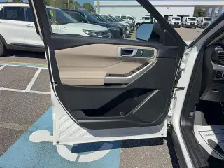 Ford Explorer 2023 XLT 4dr SUV