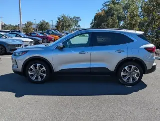 Ford Escape 2023 AWD Platinum 4dr SUV