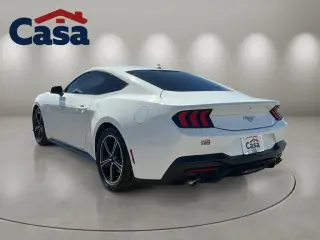 Ford Mustang 2024 EcoBoost 2d Fastback