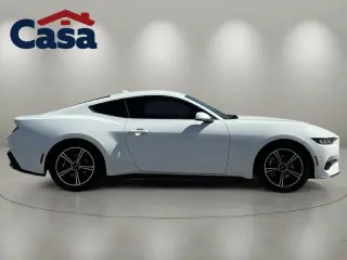 Ford Mustang 2024 EcoBoost 2d Fastback