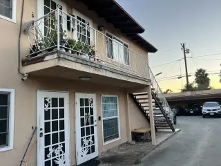 South Gate 2 Bed 1 Bath $2,500
