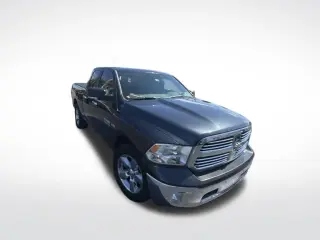 Ram 1500 2017 4x2 SLT 4dr Quad Cab 6.3 ft. SB Pickup