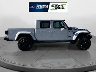 Jeep Gladiator 2022 4x4 Overland 4dr Crew Cab 5.0 ft. SB