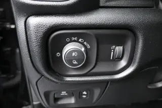 Ram 1500 2021 4x2 Big Horn 4dr Crew Cab 5.6 ft. SB Pickup