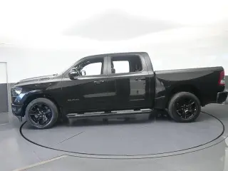 Ram 1500 2021 4x2 Big Horn 4dr Crew Cab 5.6 ft. SB Pickup