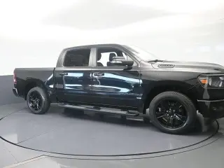 Ram 1500 2021 4x2 Big Horn 4dr Crew Cab 5.6 ft. SB Pickup