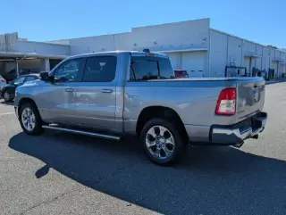 Ram 1500 2022 4x2 Big Horn 4dr Crew Cab 5.6 ft. SB Pickup