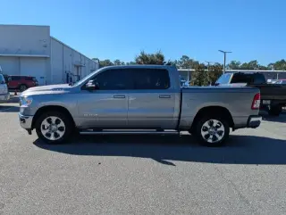 Ram 1500 2022 4x2 Big Horn 4dr Crew Cab 5.6 ft. SB Pickup