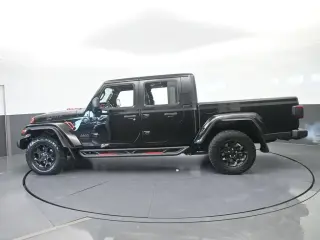 Jeep Gladiator 2023 4x4 Willys Sport 4dr Crew Cab 5.0 ft. SB