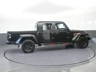 Jeep Gladiator 2023 4x4 Willys Sport 4dr Crew Cab 5.0 ft. SB