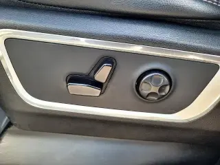 Ram 1500 2019 4x4 Laramie 4p Puerta Camioneta de Tripulación de Cabina Completa 5.6 ft. SB Camion