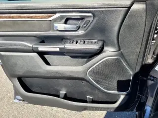 Ram 1500 2019 4x4 Laramie 4p Puerta Camioneta de Tripulación de Cabina Completa 5.6 ft. SB Camion