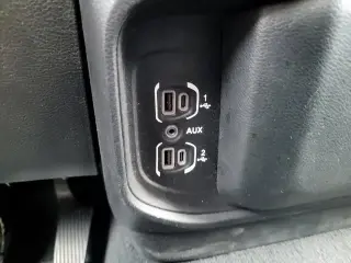 Ram 1500 2019 4x4 Laramie 4p Puerta Camioneta de Tripulación de Cabina Completa 5.6 ft. SB Camion