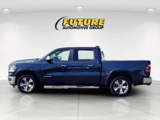 Ram 1500 2019 4x4 Laramie 4p Puerta Camioneta de Tripulación de Cabina Completa 5.6 ft. SB Camion