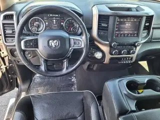 Ram 1500 2019 4x4 Laramie 4p Puerta Camioneta de Tripulación de Cabina Completa 5.6 ft. SB Camion