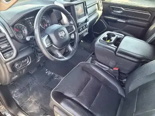 Ram 1500 2019 4x4 Laramie 4p Puerta Camioneta de Tripulación de Cabina Completa 5.6 ft. SB Camion