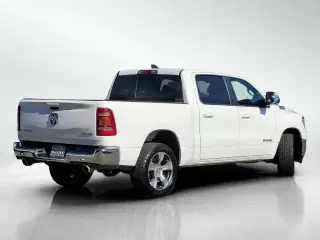 Ram 1500 2023 4x4 Laramie 4p Camión Cabina Doble 5.6 ft. SB Pickup