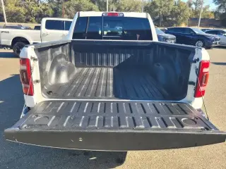 Ram 1500 2023 4x4 Laramie 4p Camión Cabina Doble 5.6 ft. SB Pickup