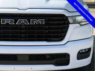 Ram 1500 2025 4x4 Laramie 4p Puerta Camioneta Cabina Doble Extra Corta 5.6 ft. CB