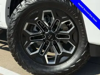 Ram 1500 2025 4x4 Laramie 4p Puerta Camioneta Cabina Doble Extra Corta 5.6 ft. CB