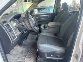Ram 1500 Classic 2019 4x4 Warlock 4dr Crew Cab 5.5 ft. SB Pickup