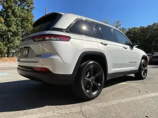 Jeep Grand Cherokee 2023 4x2 Limited 4dr SUV