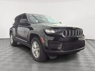 Jeep Grand Cherokee 2025 4x2 Laredo X SUV 4 puertas