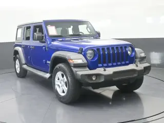 Jeep Wrangler Unlimited 2018 4x4 Sport 4p SUV (lanzamiento a mitad de año)
