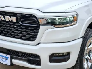 Ram 1500 2025 4x2 Big Horn 4p Puerta de Tripulacion Crew Cab 5.6 ft. SB Pickup