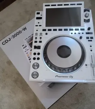 Pioneer CDJ-3000 Multi-Player