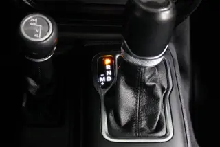 Jeep Wrangler Unlimited 2021 4x4 Sahara 4p SUV