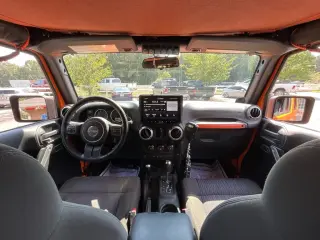 Jeep Wrangler Unlimited 2012 4x4 Sahara 4dr SUV
