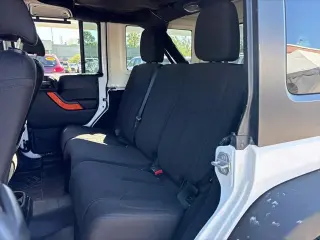 Jeep Wrangler Unlimited 2016 4x4 Sport SUV de 4 puertas