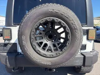 Jeep Wrangler Unlimited 2016 4x4 Sport SUV de 4 puertas