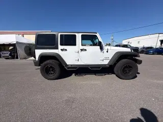 Jeep Wrangler Unlimited 2016 4x4 Sport SUV de 4 puertas