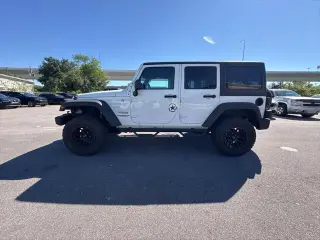 Jeep Wrangler Unlimited 2016 4x4 Sport SUV de 4 puertas