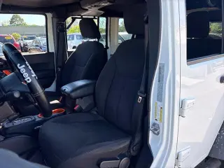 Jeep Wrangler Unlimited 2016 4x4 Sport SUV de 4 puertas