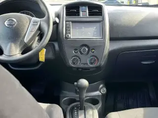 Nissan Versa 2019 S 4dr Sedán