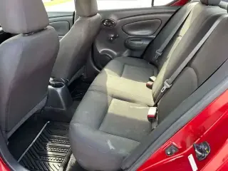 Nissan Versa 2019 S 4dr Sedán