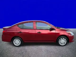Nissan Versa 2019 S 4dr Sedán