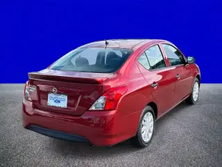Nissan Versa 2019 S 4dr Sedán