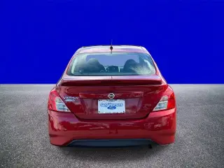 Nissan Versa 2019 S 4dr Sedán