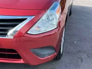 Nissan Versa 2019 S 4dr Sedán