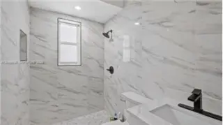 Propiedad de alquiler con 2 dormitorios y 1 baño en North Miami