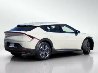 Kia EV6 2024 Crossover de 4 puertas Light