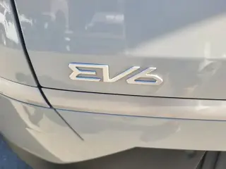 Kia EV6 2024 Crossover de 4 puertas Light