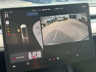Tesla Model Y 2023 AWD Performance 4 puertas Crossover