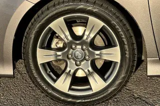 Toyota Sienna 2017 SE 8 pasajeros 4 puertas Mini-Van